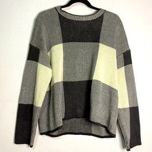 Vestique Color-Block Crew Neck Sweater with Geometric Pattern, Sz M